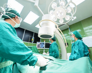 La cirugía de las válvulas cardíacas puede realizarse mediante la reconstrucción de la misma, evitando usar prótesis artificiales.
