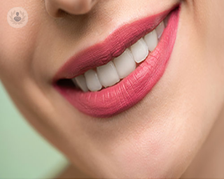 Las incrustaciones dentales son piezas para restaurar los dientes dañados