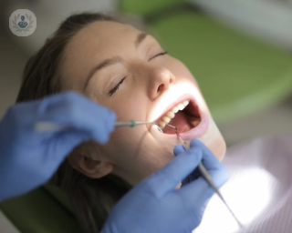 implantes dentales riesgos habitos duracion