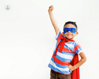 autismo coronavirus niño superman topdoctors