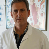 Dr. Carmelo Arbona Jiménez