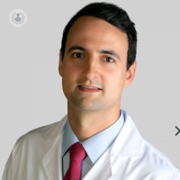 Dr. Juan Luis Escobar Vedia: cirujano plástico en Tomares | Top Doctors