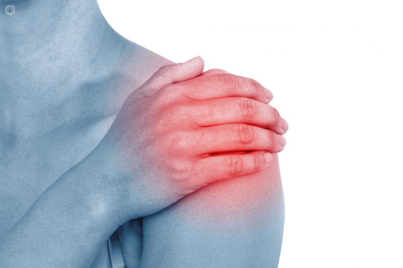 Síntomas y tratamiento para el dolor articular | Top Doctors