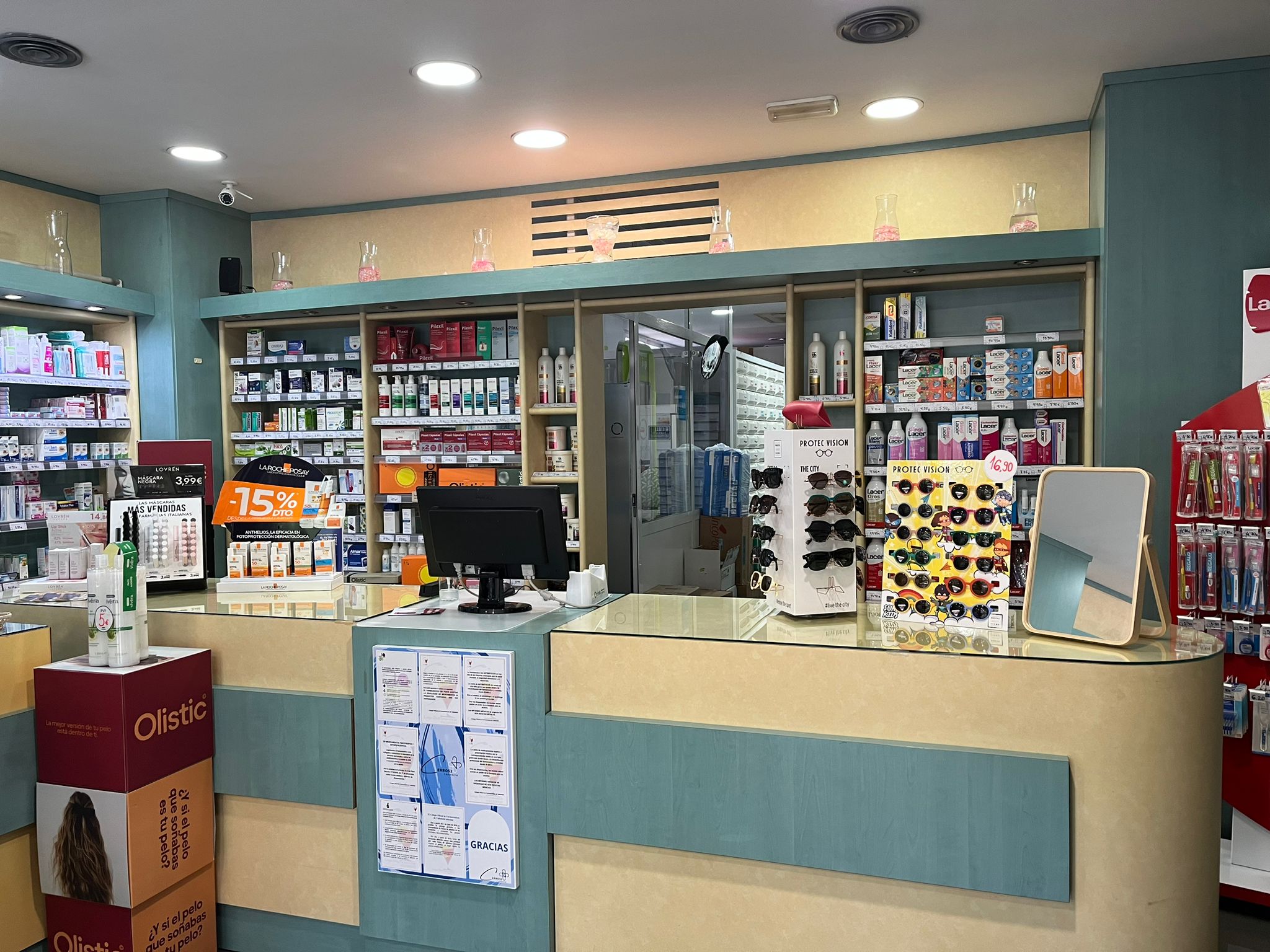 Farmacia Cerros 2